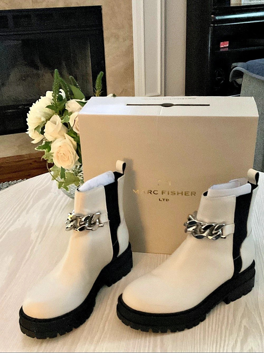 Marc Fisher Parrie Chain Chelsea Boot Boots Ivory & Black US 7 M